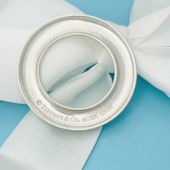 Tiffany & Co 1837 Round Doughnut Donut Pendant in Sterling Silver - Picture 3 of 6